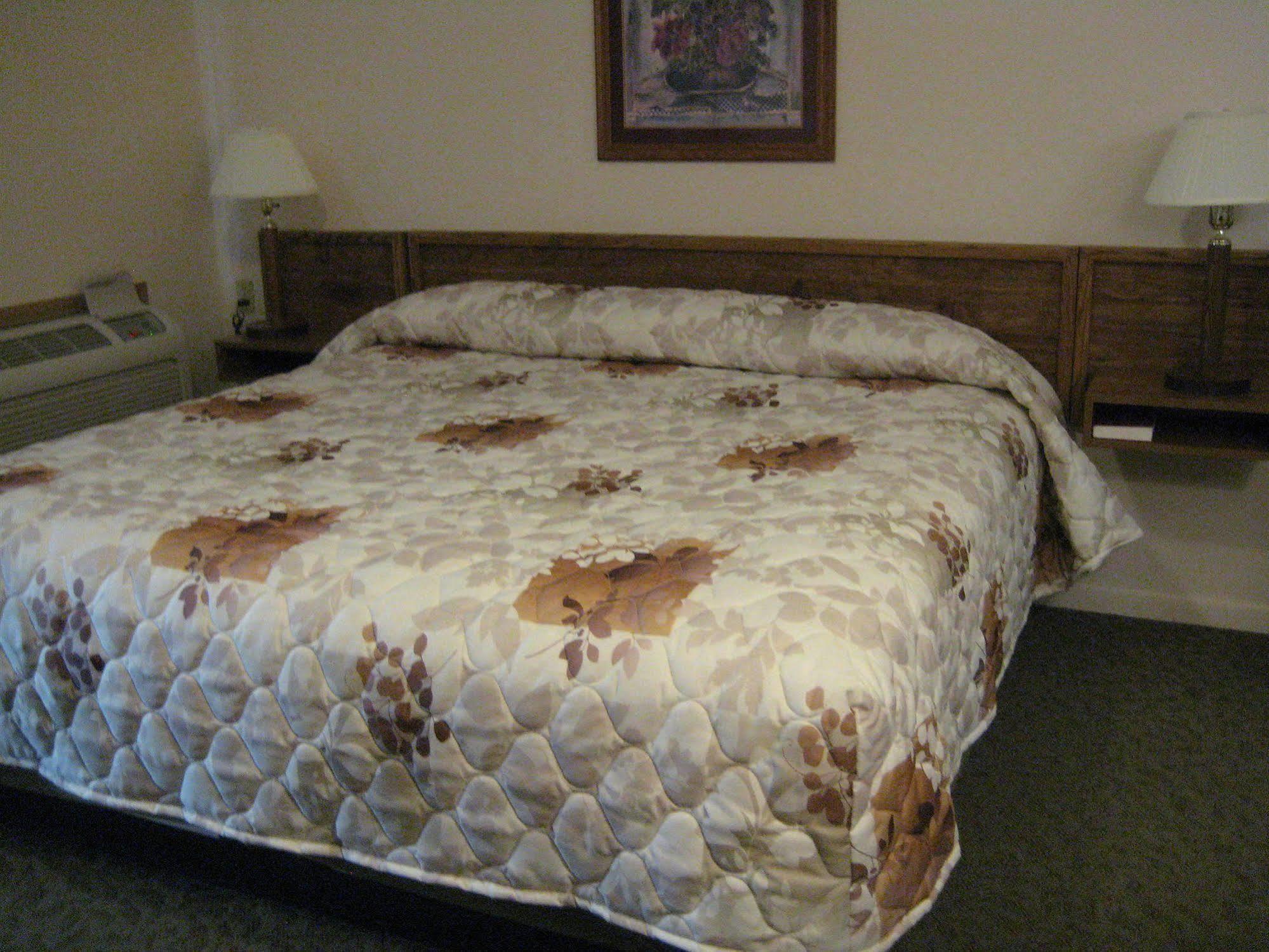 Trade Winds Motel Valentine Kültér fotó